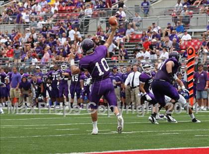 Thumbnail 3 in St. Xavier vs. Pickerington Central (Kirk Herbstreit National Kickoff Classic) photogallery.