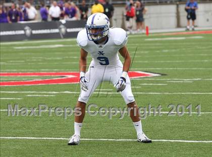Thumbnail 3 in St. Xavier vs. Pickerington Central (Kirk Herbstreit National Kickoff Classic) photogallery.