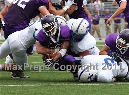 Thumbnail 3 in St. Xavier vs. Pickerington Central (Kirk Herbstreit National Kickoff Classic) photogallery.