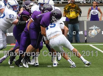Thumbnail 2 in St. Xavier vs. Pickerington Central (Kirk Herbstreit National Kickoff Classic) photogallery.