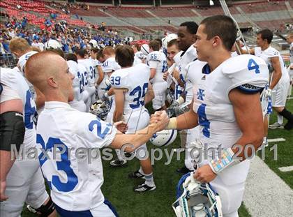 Thumbnail 2 in St. Xavier vs. Pickerington Central (Kirk Herbstreit National Kickoff Classic) photogallery.