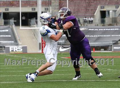 Thumbnail 3 in St. Xavier vs. Pickerington Central (Kirk Herbstreit National Kickoff Classic) photogallery.