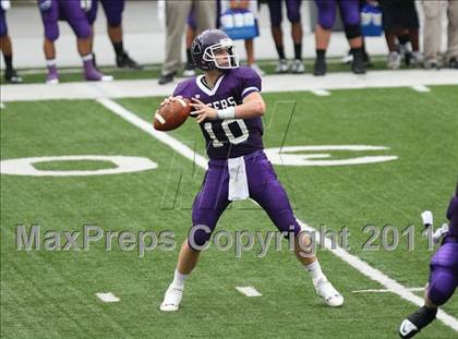 Thumbnail 3 in St. Xavier vs. Pickerington Central (Kirk Herbstreit National Kickoff Classic) photogallery.