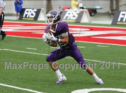 Thumbnail 2 in St. Xavier vs. Pickerington Central (Kirk Herbstreit National Kickoff Classic) photogallery.