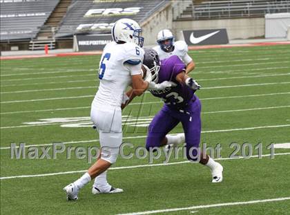 Thumbnail 3 in St. Xavier vs. Pickerington Central (Kirk Herbstreit National Kickoff Classic) photogallery.