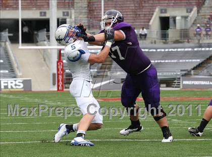 Thumbnail 1 in St. Xavier vs. Pickerington Central (Kirk Herbstreit National Kickoff Classic) photogallery.