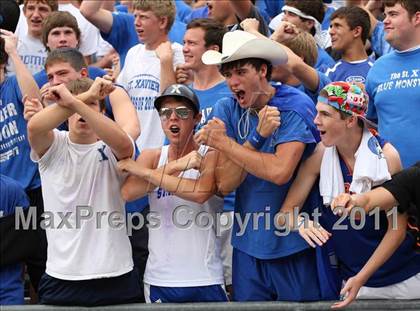Thumbnail 2 in St. Xavier vs. Pickerington Central (Kirk Herbstreit National Kickoff Classic) photogallery.