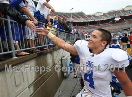 Thumbnail 3 in St. Xavier vs. Pickerington Central (Kirk Herbstreit National Kickoff Classic) photogallery.