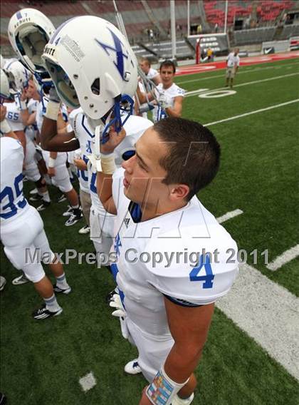 Thumbnail 3 in St. Xavier vs. Pickerington Central (Kirk Herbstreit National Kickoff Classic) photogallery.