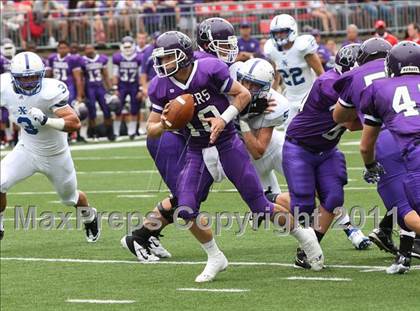 Thumbnail 2 in St. Xavier vs. Pickerington Central (Kirk Herbstreit National Kickoff Classic) photogallery.
