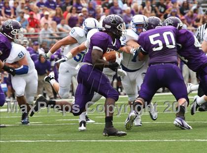 Thumbnail 1 in St. Xavier vs. Pickerington Central (Kirk Herbstreit National Kickoff Classic) photogallery.
