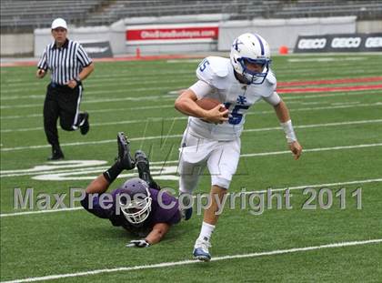 Thumbnail 1 in St. Xavier vs. Pickerington Central (Kirk Herbstreit National Kickoff Classic) photogallery.