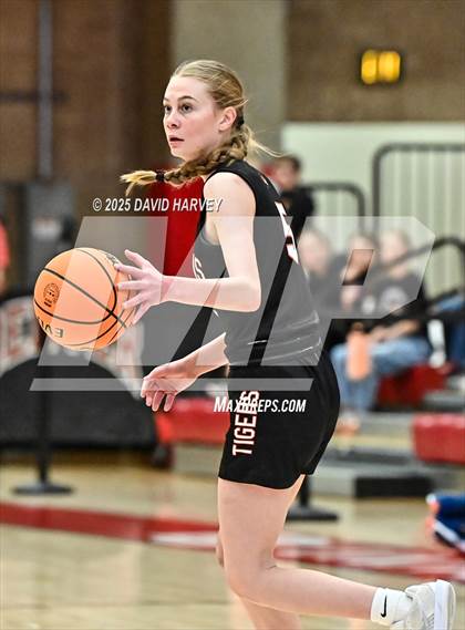 Thumbnail 1 in Colorado Springs Christian vs. Wiggins (CHSAA 3A Final 4) photogallery.