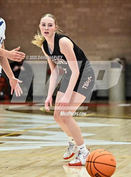 Thumbnail 1 in Colorado Springs Christian vs. Wiggins (CHSAA 3A Final 4) photogallery.