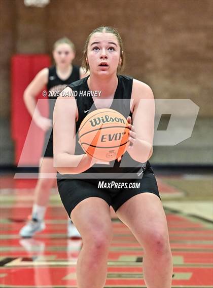 Thumbnail 2 in Colorado Springs Christian vs. Wiggins (CHSAA 3A Final 4) photogallery.