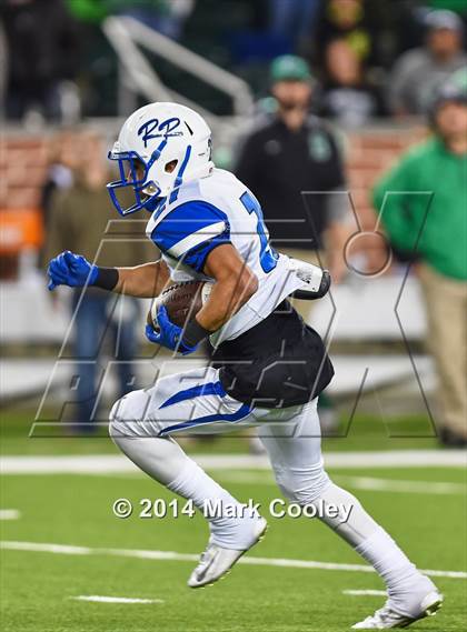 Thumbnail 1 in Burnet vs. Robinson (UIL 4A Regional) photogallery.