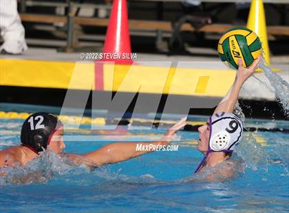 Thumbnail 2 in Carlsbad vs. Bishop's (CIF SDS Open Division Quarterfinal) photogallery.