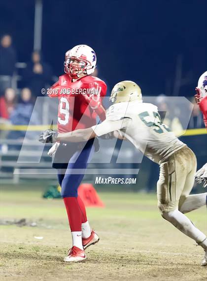 Thumbnail 2 in St. Patrick-St. Vincent @ Strathmore (CIF D-6A State Final) photogallery.