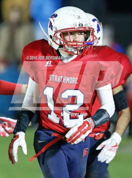 Thumbnail 2 in St. Patrick-St. Vincent @ Strathmore (CIF D-6A State Final) photogallery.
