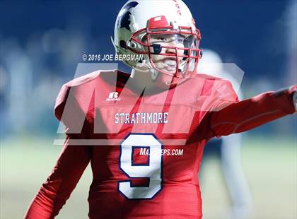 Thumbnail 3 in St. Patrick-St. Vincent @ Strathmore (CIF D-6A State Final) photogallery.