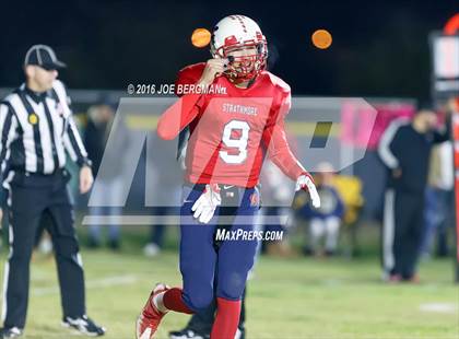 Thumbnail 2 in St. Patrick-St. Vincent @ Strathmore (CIF D-6A State Final) photogallery.