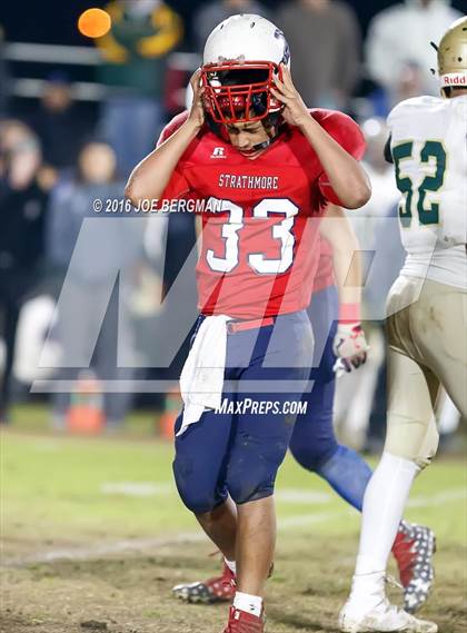 Thumbnail 3 in St. Patrick-St. Vincent @ Strathmore (CIF D-6A State Final) photogallery.