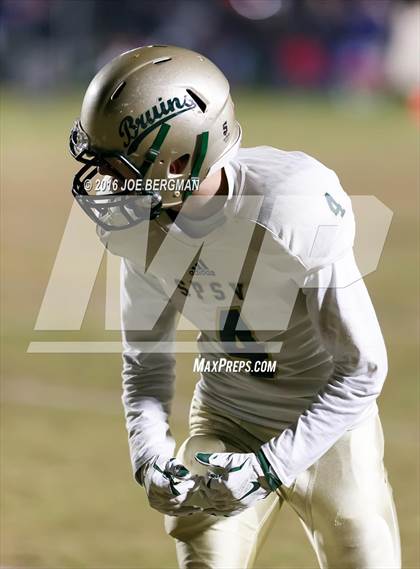 Thumbnail 3 in St. Patrick-St. Vincent @ Strathmore (CIF D-6A State Final) photogallery.