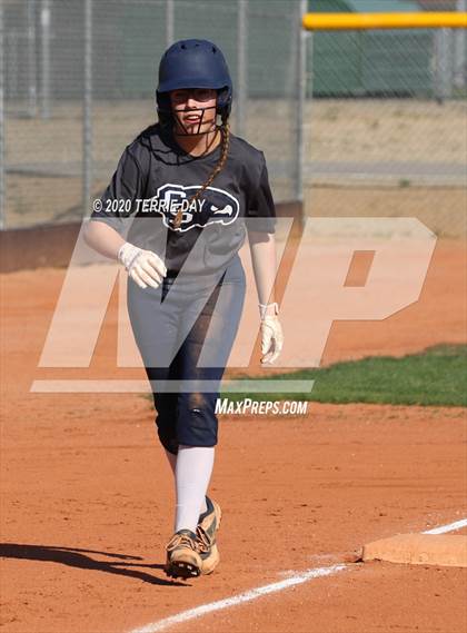 Thumbnail 3 in Horizon vs Cactus Shadows photogallery.
