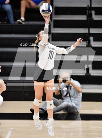 Thumbnail 1 in Krum @ Springtown photogallery.