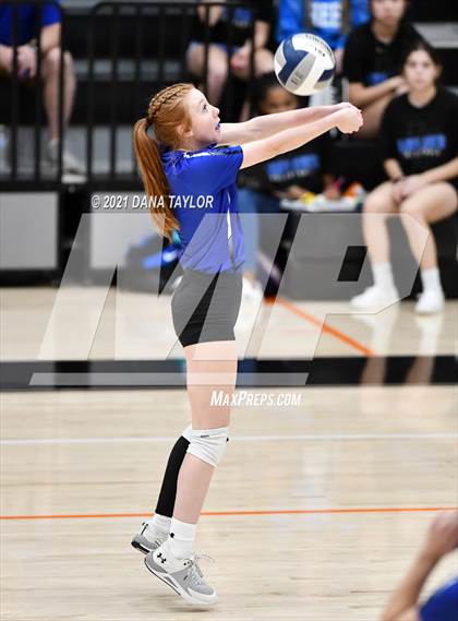Thumbnail 1 in Krum @ Springtown photogallery.