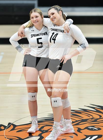 Thumbnail 1 in Krum @ Springtown photogallery.