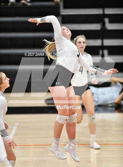 Thumbnail 2 in Krum @ Springtown photogallery.