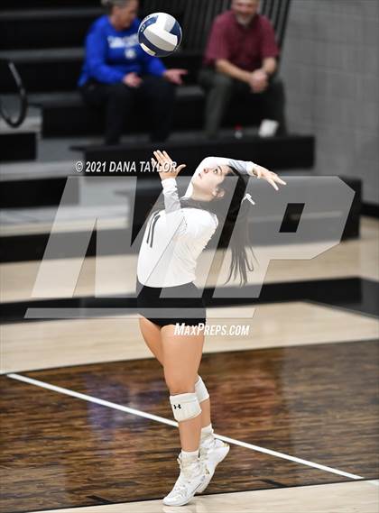 Thumbnail 3 in Krum @ Springtown photogallery.