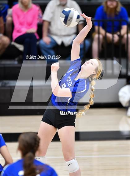 Thumbnail 3 in Krum @ Springtown photogallery.