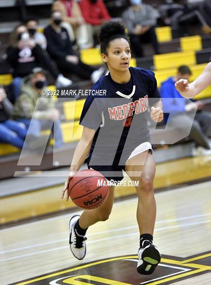 Thumbnail 1 in Medford Tech vs Kingsway (MLK Classic at Rowan University) photogallery.
