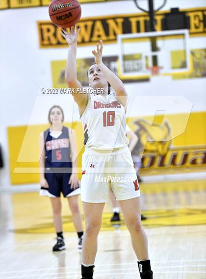 Thumbnail 3 in Medford Tech vs Kingsway (MLK Classic at Rowan University) photogallery.