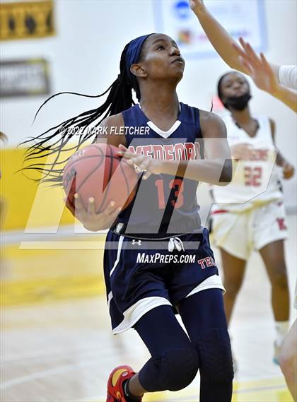 Thumbnail 2 in Medford Tech vs Kingsway (MLK Classic at Rowan University) photogallery.