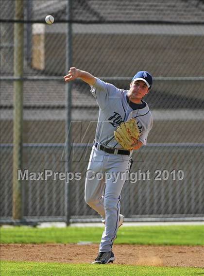 Thumbnail 1 in Flintridge Prep @ Rio Hondo Prep photogallery.