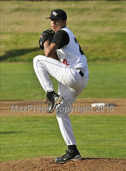 Thumbnail 1 in Flintridge Prep @ Rio Hondo Prep photogallery.