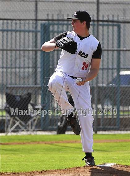 Thumbnail 1 in Flintridge Prep @ Rio Hondo Prep photogallery.