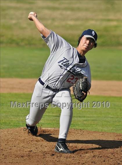 Thumbnail 1 in Flintridge Prep @ Rio Hondo Prep photogallery.