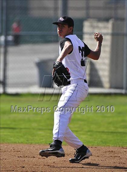 Thumbnail 3 in Flintridge Prep @ Rio Hondo Prep photogallery.