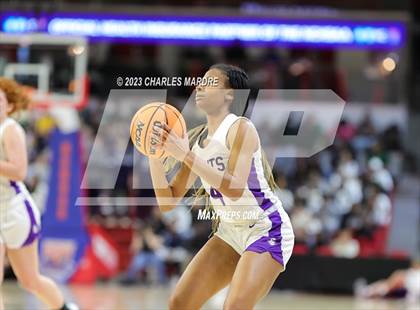 Thumbnail 2 in Chatham Charter vs. Bishop McGuinness (NCHSAA 1A Final) photogallery.