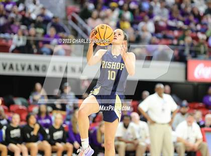Thumbnail 1 in Chatham Charter vs. Bishop McGuinness (NCHSAA 1A Final) photogallery.