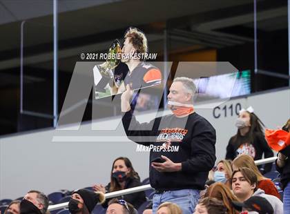 Thumbnail 3 in Aledo vs. Crosby (UIL 5A Division 2 Final) photogallery.