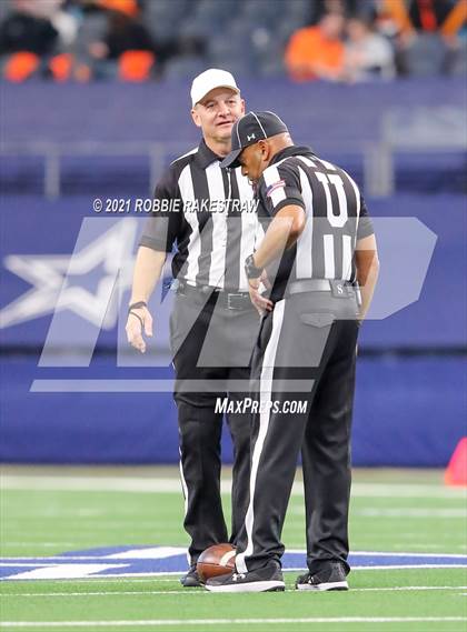 Thumbnail 2 in Aledo vs. Crosby (UIL 5A Division 2 Final) photogallery.