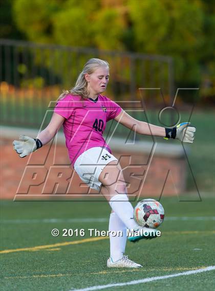 Thumbnail 2 in Bartlett vs Hutchison photogallery.