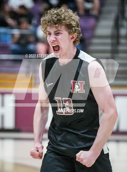 Thumbnail 3 in Basha @ Hamilton photogallery.