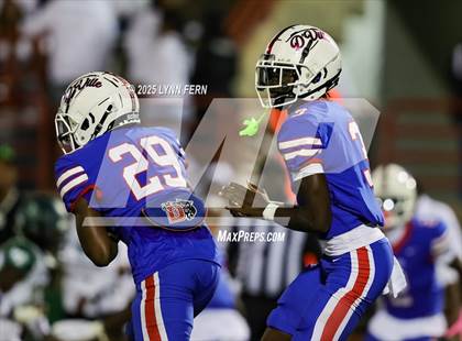 Thumbnail 3 in DeSoto @ Duncanville photogallery.
