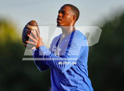 Thumbnail 3 in DeSoto @ Duncanville photogallery.